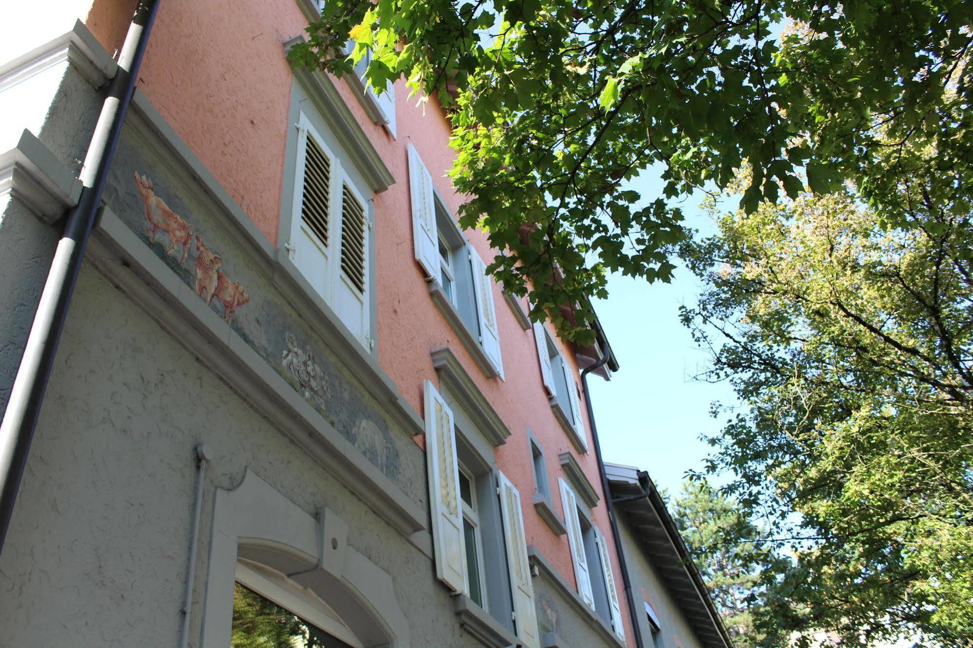 Swiss Star Oerlikon Inn Zúrich Exterior foto
